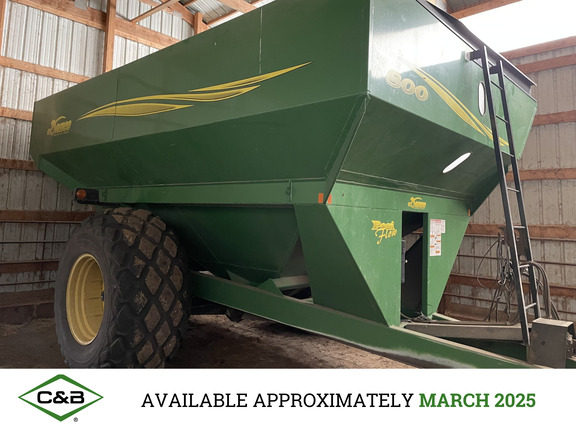 2007 Demco 800 Grain Cart