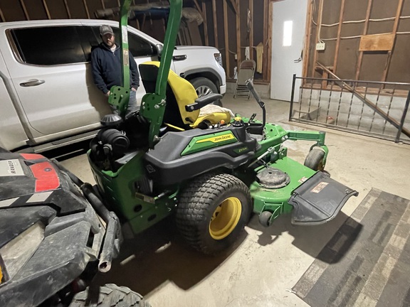 2023 John Deere Z970R Mower/Zero Turn