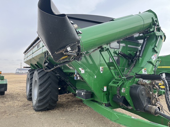 2024 Brent 2098 Grain Cart