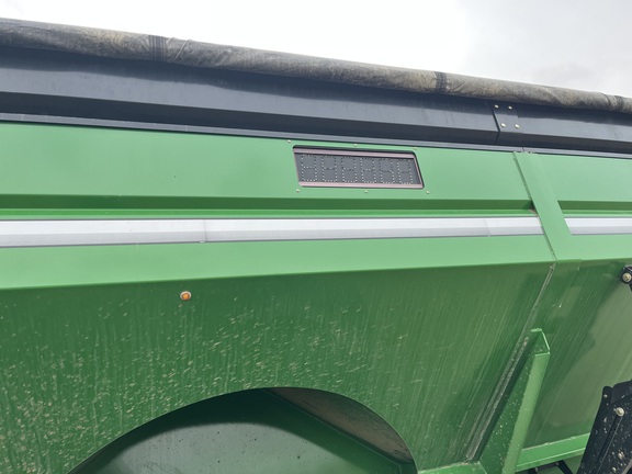 2024 Brent 2098 Grain Cart