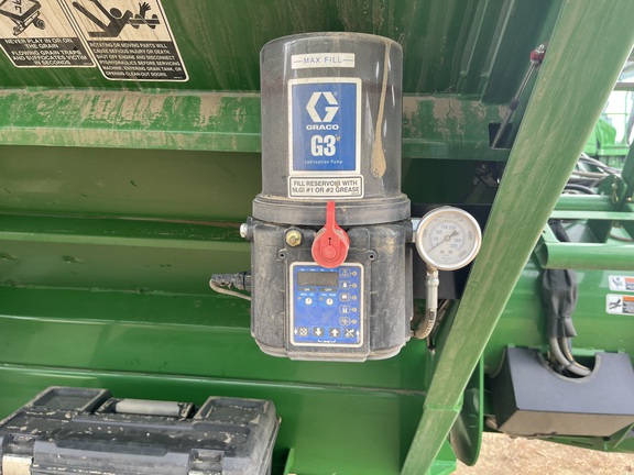 2024 Brent 2098 Grain Cart