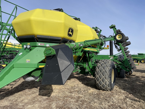 2010 John Deere 1890 Air Seeder