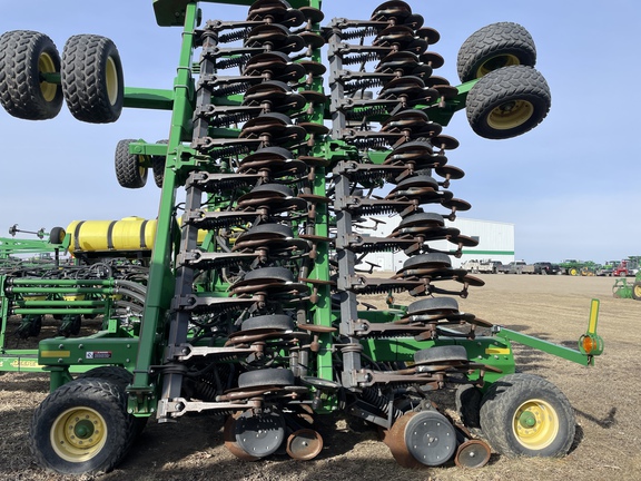 2010 John Deere 1890 Air Seeder