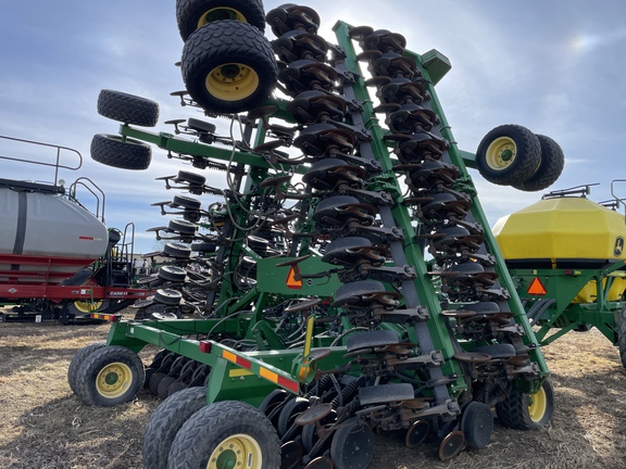 2010 John Deere 1890 Air Seeder