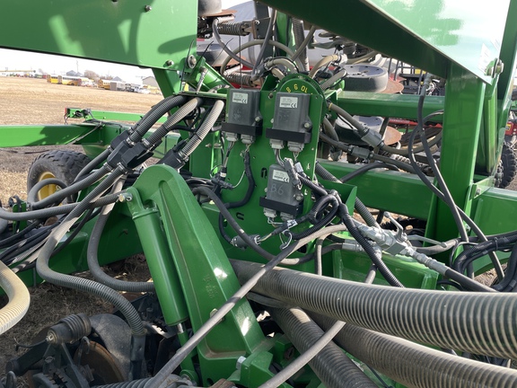 2010 John Deere 1890 Air Seeder