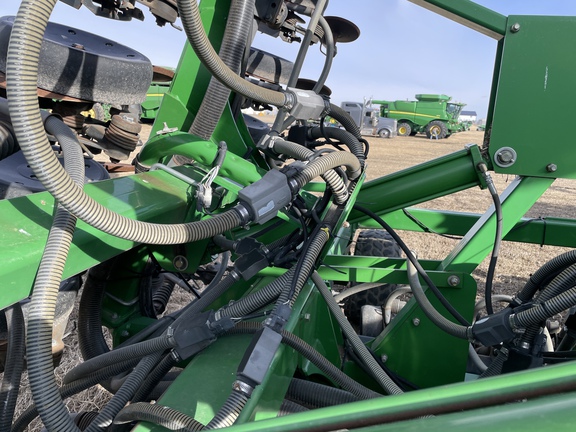 2010 John Deere 1890 Air Seeder