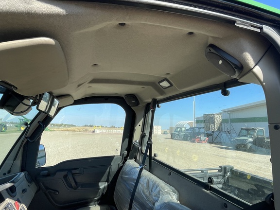 2024 John Deere XUV 835R ATV