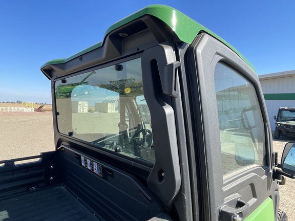 2024 John Deere XUV 835R ATV