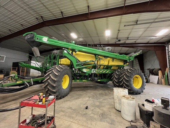 2022 John Deere N560 Air Seeder