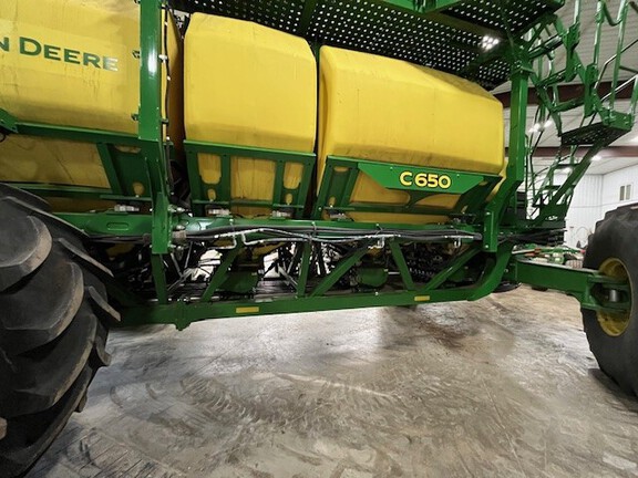 2022 John Deere N560 Air Seeder