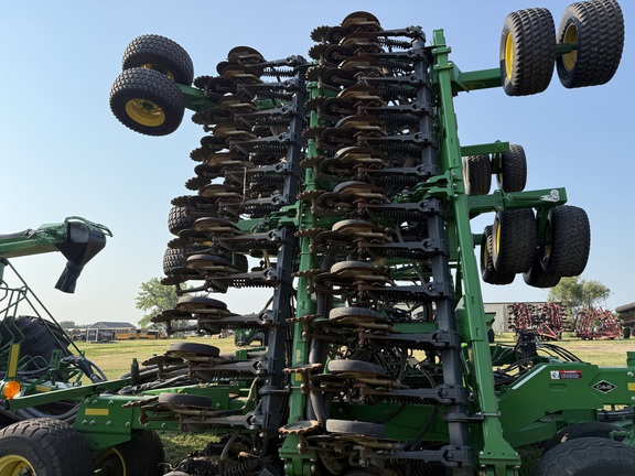 2022 John Deere N560 Air Seeder