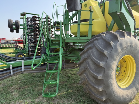 2022 John Deere N560 Air Seeder