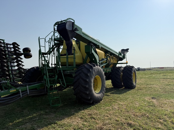 2022 John Deere N560 Air Seeder