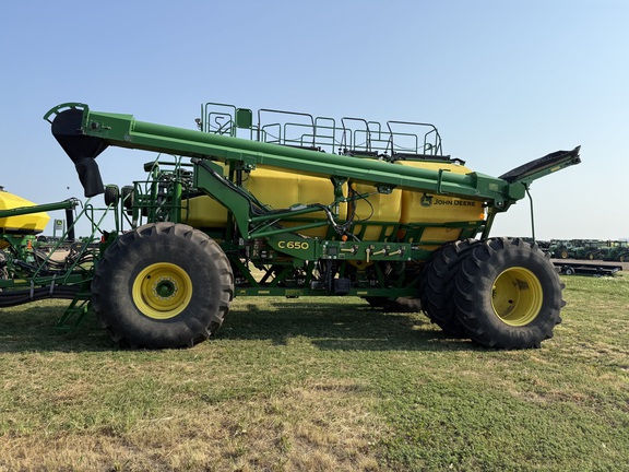 2022 John Deere N560 Air Seeder