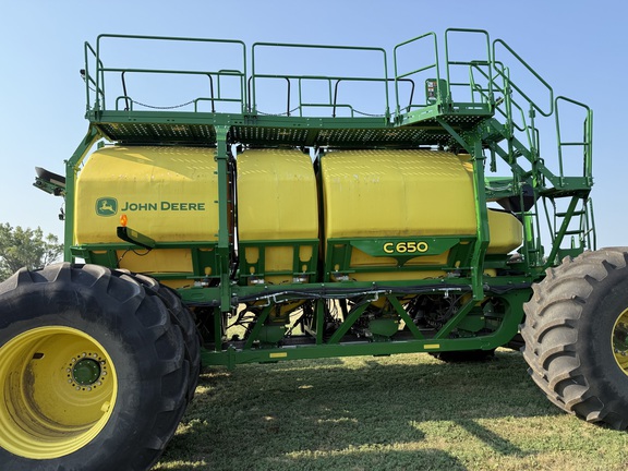 2022 John Deere N560 Air Seeder