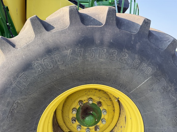 2022 John Deere N560 Air Seeder