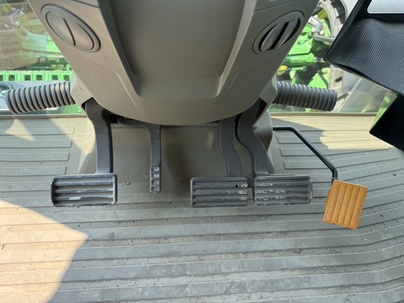 2021 John Deere 8RX 410 Tractor Rubber Track