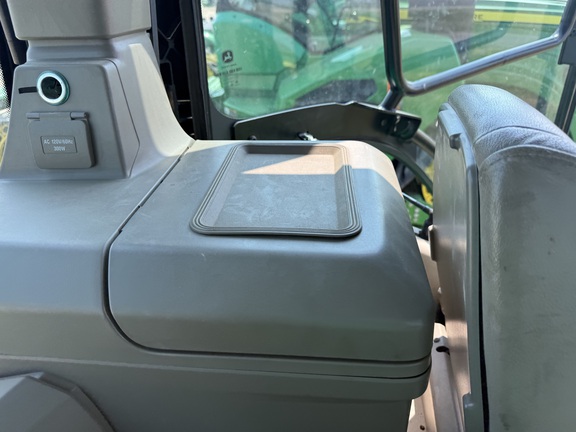 2021 John Deere 8RX 410 Tractor Rubber Track
