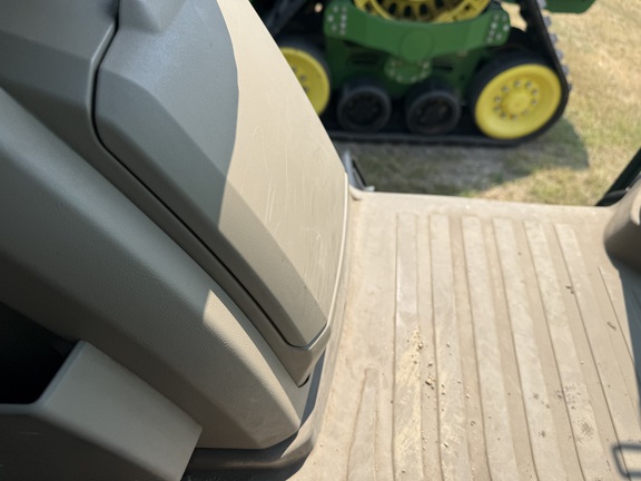 2021 John Deere 8RX 410 Tractor Rubber Track