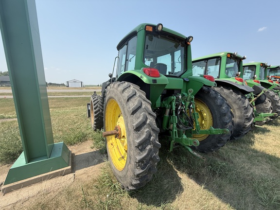 2007 John Deere 7320 Tractor