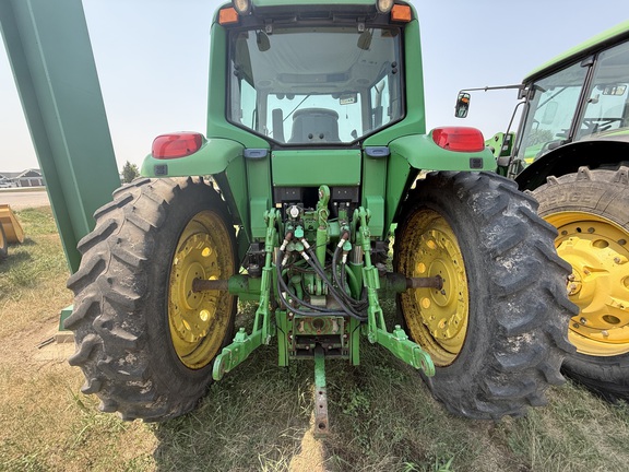 2007 John Deere 7320 Tractor