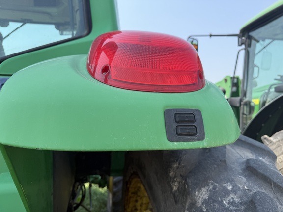 2007 John Deere 7320 Tractor