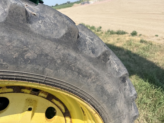 2007 John Deere 7320 Tractor