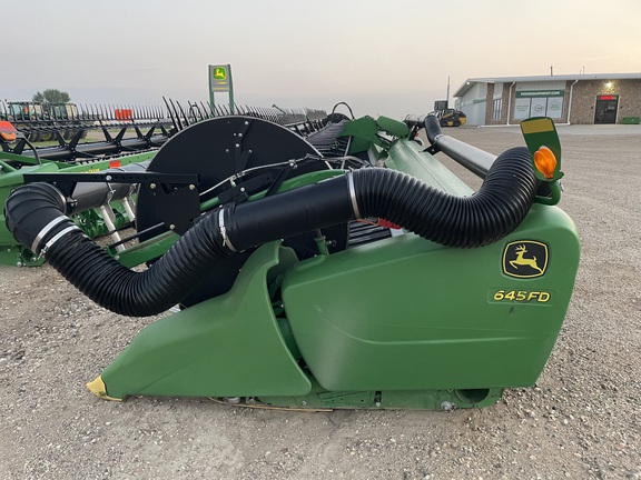 2015 John Deere 645FD Header Combine