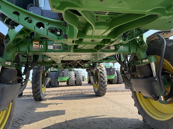 2022 John Deere 410R Sprayer/High Clearance