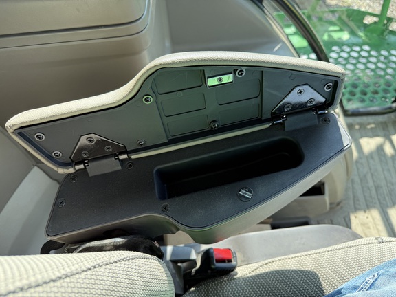 2022 John Deere 410R Sprayer/High Clearance