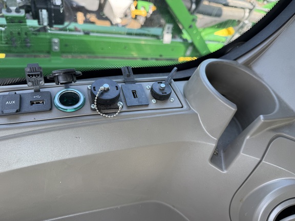 2022 John Deere 410R Sprayer/High Clearance