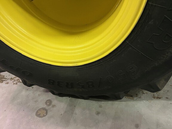 2017 John Deere S680 Combine