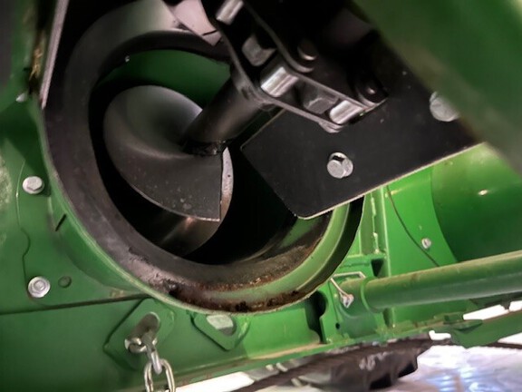 2017 John Deere S680 Combine