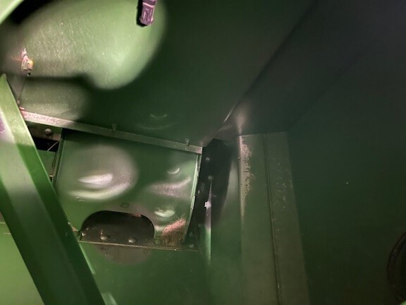 2017 John Deere S680 Combine