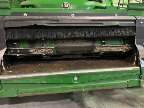 2017 John Deere S680 Combine