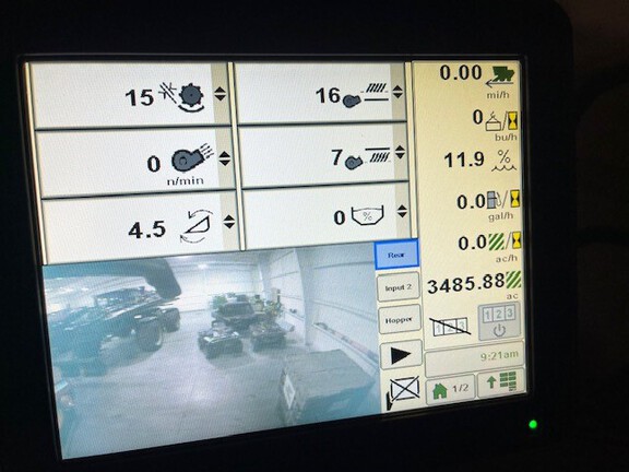 2017 John Deere S680 Combine