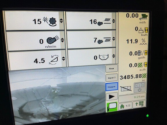 2017 John Deere S680 Combine