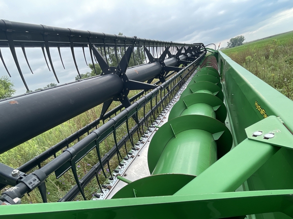 2010 John Deere 635F Header Combine