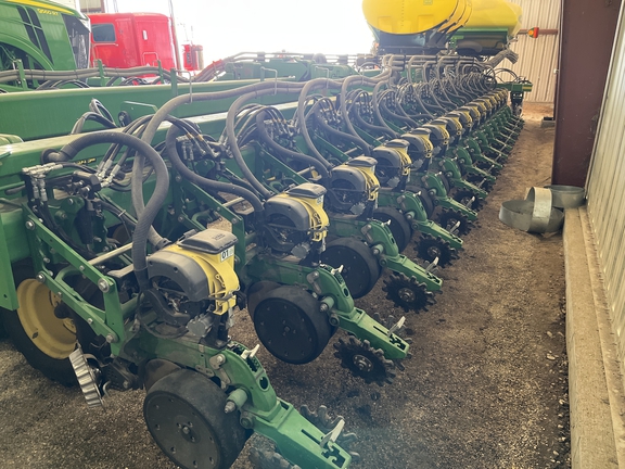 2015 John Deere DB90 Planter