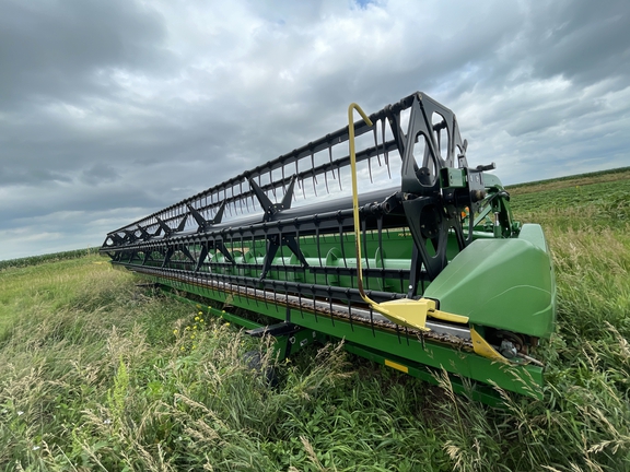 2013 John Deere 635F Header Combine