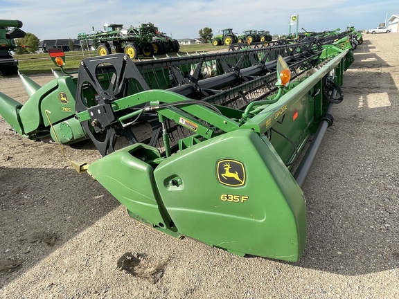 2013 John Deere 635F Header Combine