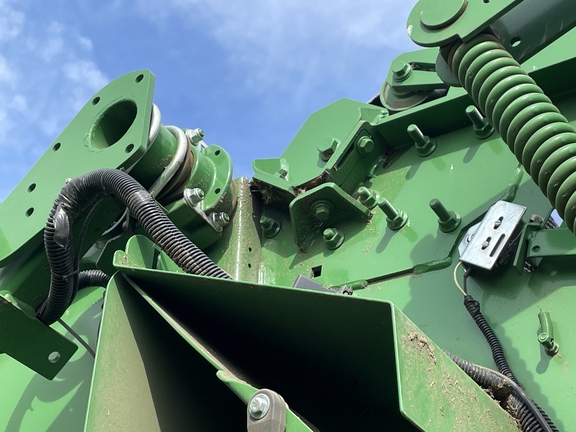 2020 John Deere 560M Baler/Round