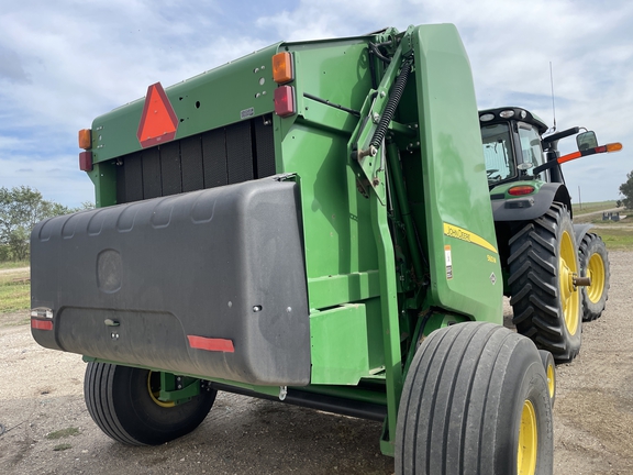 2020 John Deere 560M Baler/Round