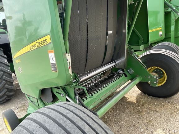 2020 John Deere 560M Baler/Round