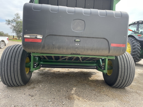 2020 John Deere 560M Baler/Round