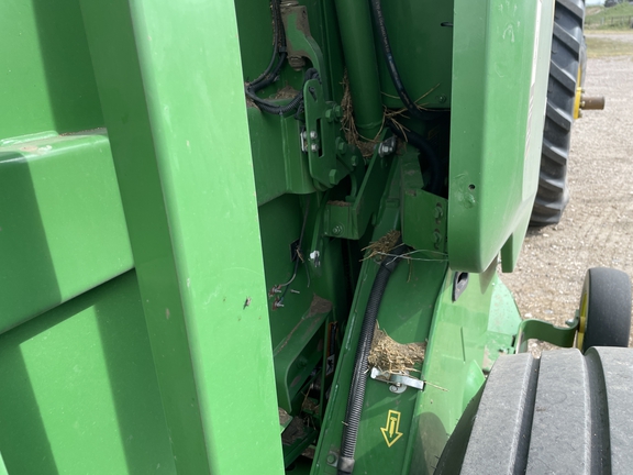 2020 John Deere 560M Baler/Round