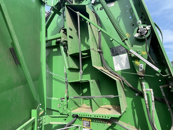 2020 John Deere 560M Baler/Round