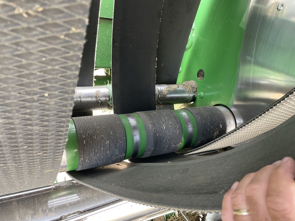 2020 John Deere 560M Baler/Round