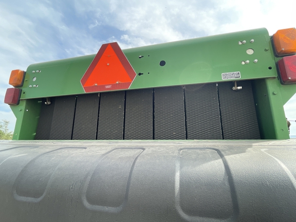 2020 John Deere 560M Baler/Round