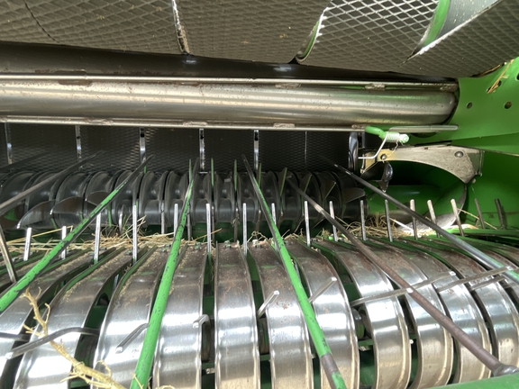 2020 John Deere 560M Baler/Round
